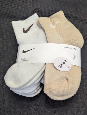 Neutral Nike Kids' Cushioned Ankle Socks 6-Pack YTH 10c-3Y.